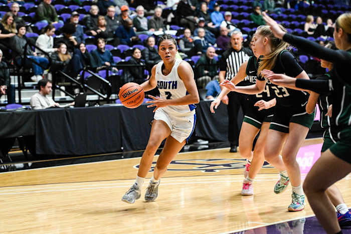 South Medford West Salem 6A Oregon girls basketball quarterfinal Naji Saker -14